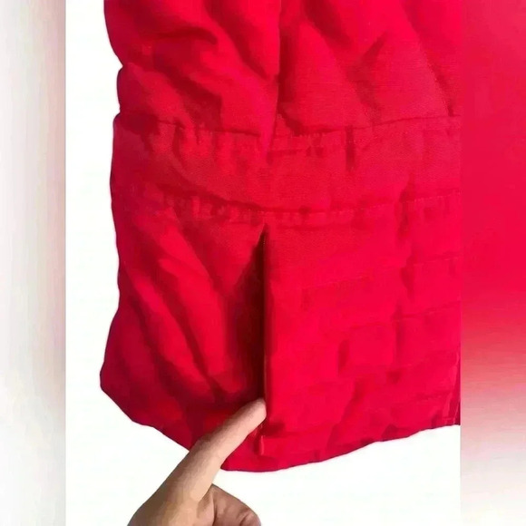 Loft women’s Red Puffer Vest, Size small front zipper beautiful strawberry red - Picture 8 of 10